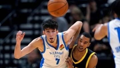  雷霆新秀霍姆格伦荣膺月最佳新秀  